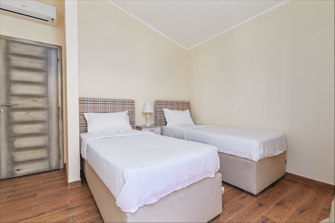 Апартаменты S&A&M Sunset Apartments with pool and sea view Котор-31