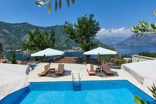 Апартаменты S&A&M Sunset Apartments with pool and sea view Котор Апартаменты с 2 спальнями-12