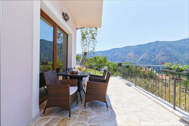 Апартаменты S&A&M Sunset Apartments with pool and sea view Котор-16