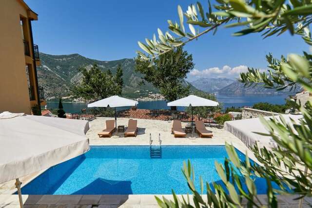 Апартаменты S&A&M Sunset Apartments with pool and sea view Котор-35